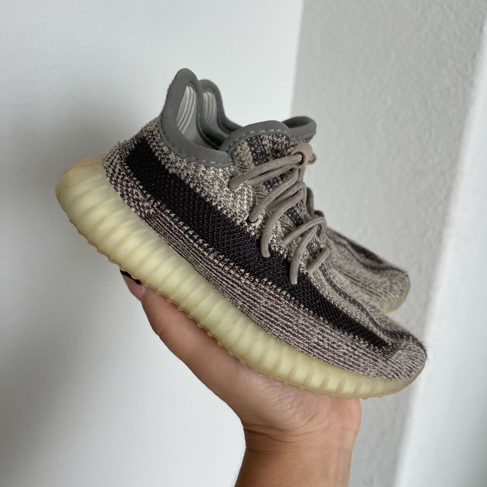 Yeezy 8c
